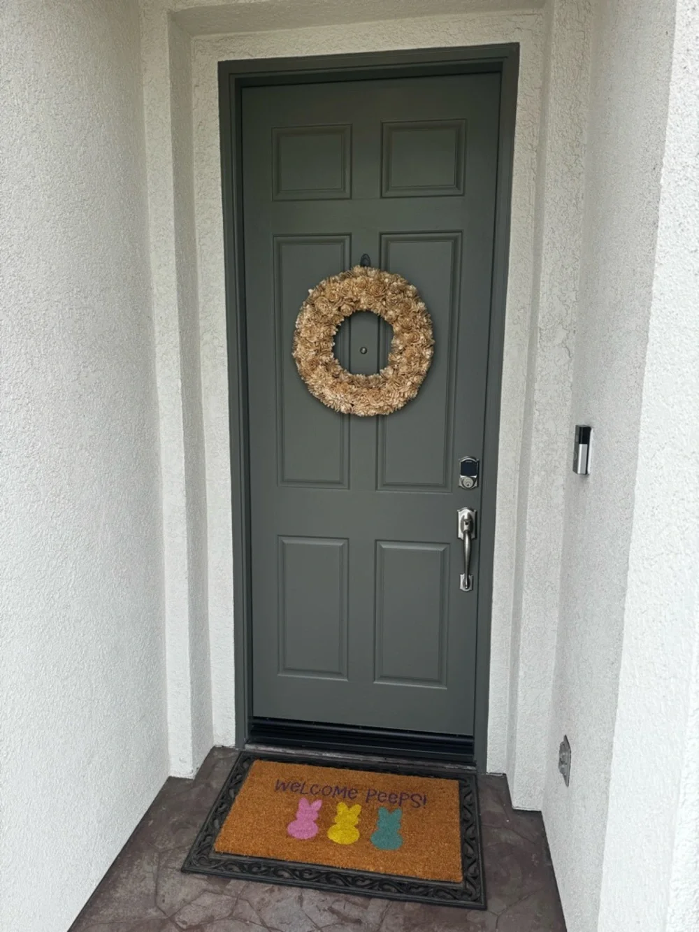 “Welcome Peeps” Easter Doormat – Like New